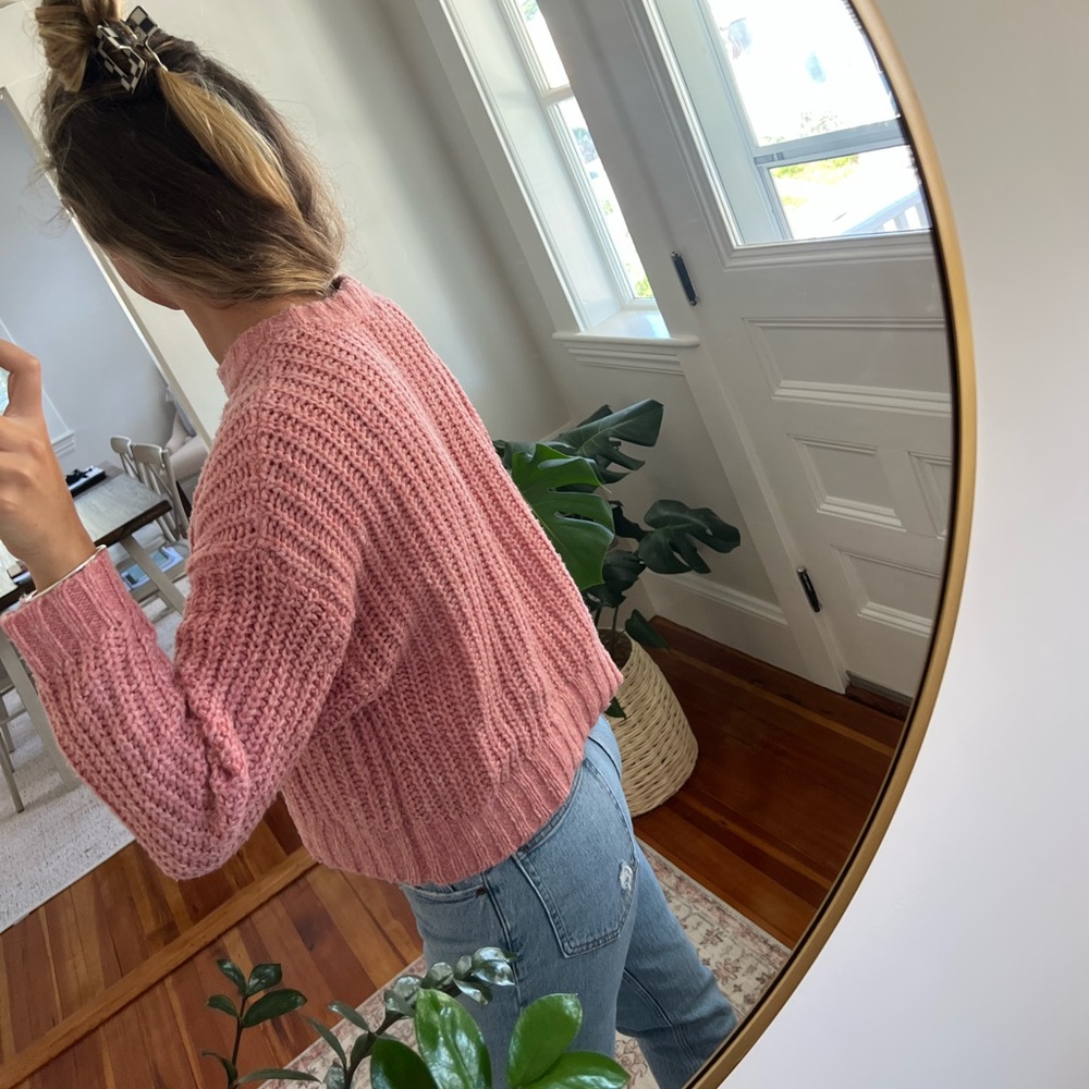 AE Cozy Pink Sweater - Picture 9 of 9